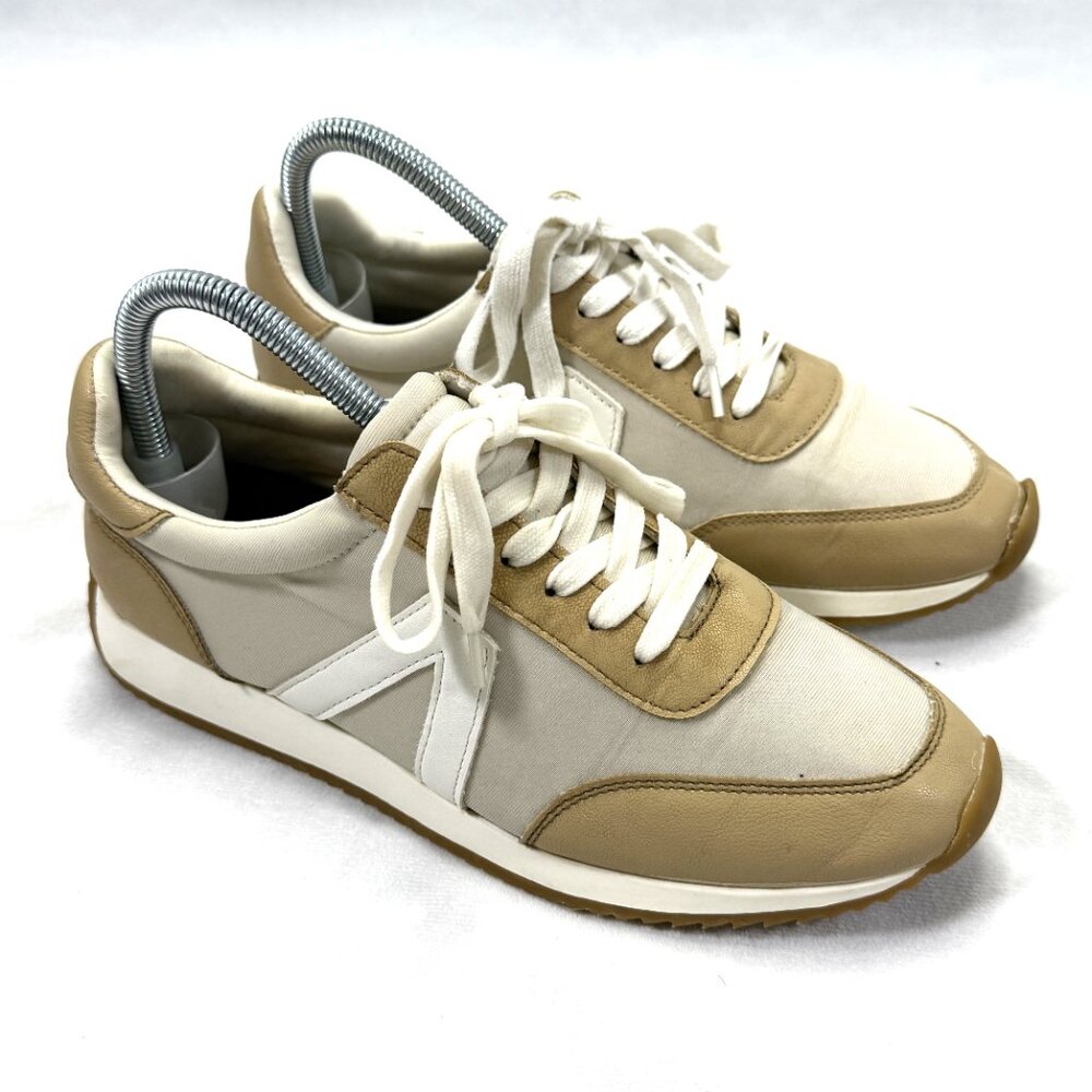 Mia Janet Retro Sneakers Size 8M Tan anatomic contoured Footbed